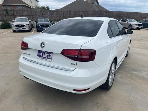 2017 Volkswagen Jetta 1.8T SEL