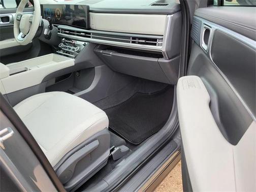 2025 Hyundai SANTA FE SE