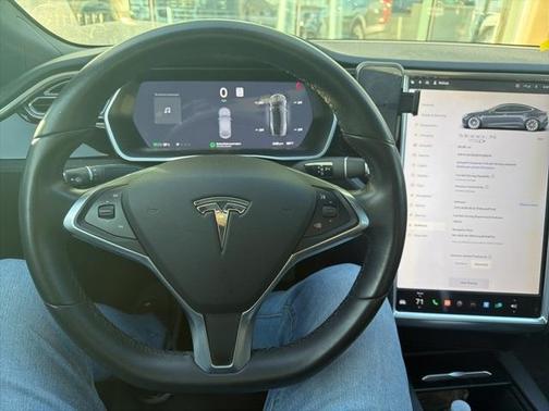 2017 Tesla Model S 75D