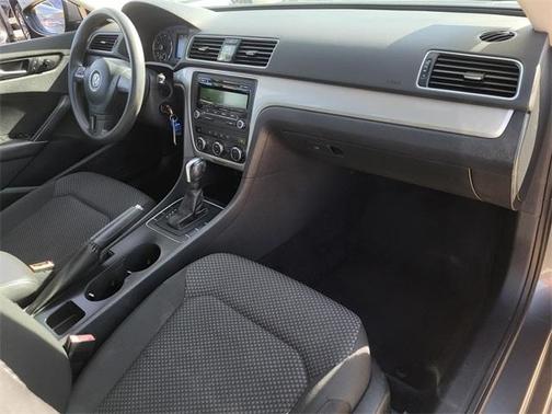 2012 Volkswagen Passat 2.5 S