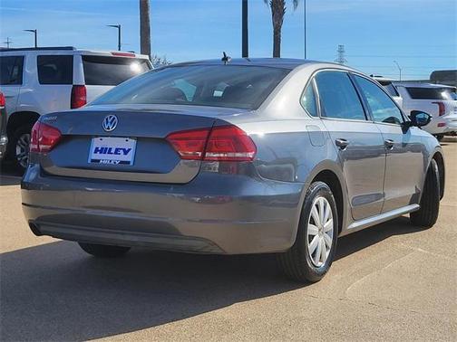 2012 Volkswagen Passat 2.5 S