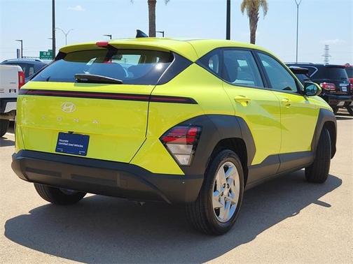 2024 Hyundai KONA SE