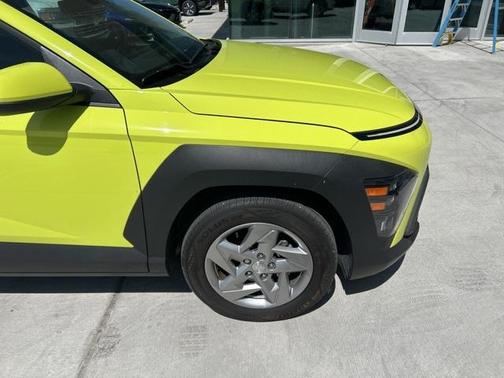 2024 Hyundai KONA SE