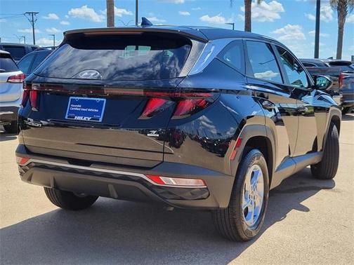 2023 Hyundai TUCSON SE