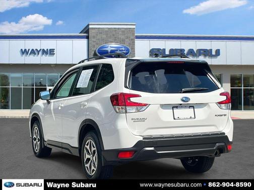 2024 Subaru Forester Premium