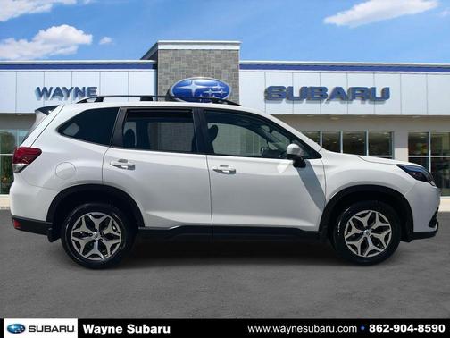 2024 Subaru Forester Premium