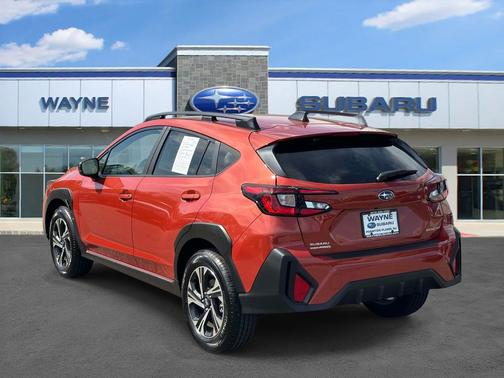 Sun Blaze Pearl 2025 Subaru Crosstrek Premium