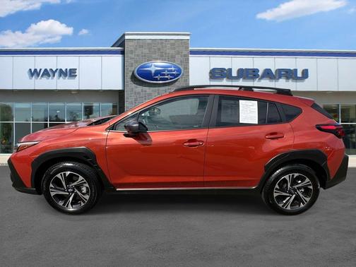 Sun Blaze Pearl 2025 Subaru Crosstrek Premium