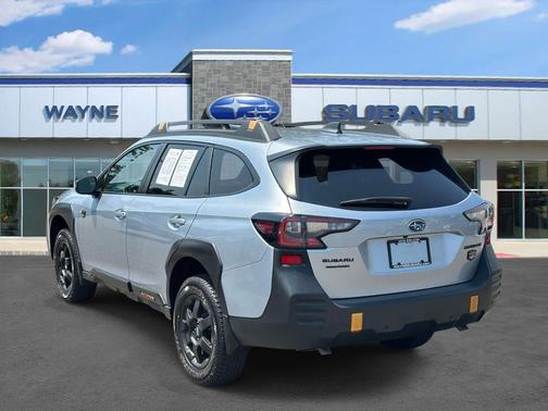 Ice Silver 2024 Subaru Outback Wilderness