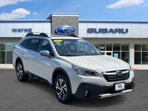 Crystal White Pearl 2022 Subaru Outback Touring