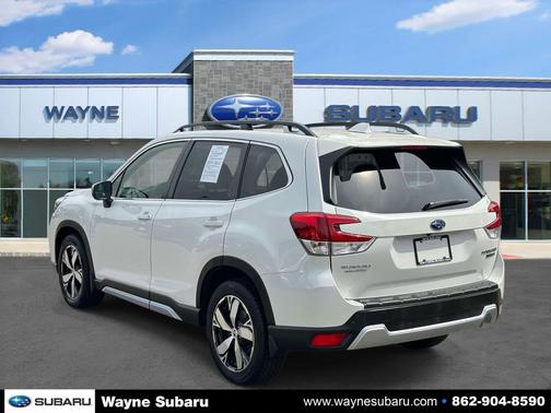 Crystal White Pearl 2021 Subaru Forester Touring