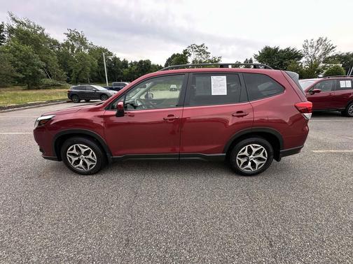 Crimson Red Pearl 2024 Subaru Forester Premium