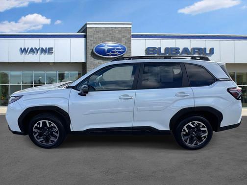 Crystal White Pearl 2025 Subaru Forester Premium