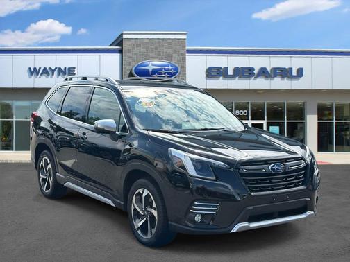 Crystal Black Silica 2023 Subaru Forester Touring