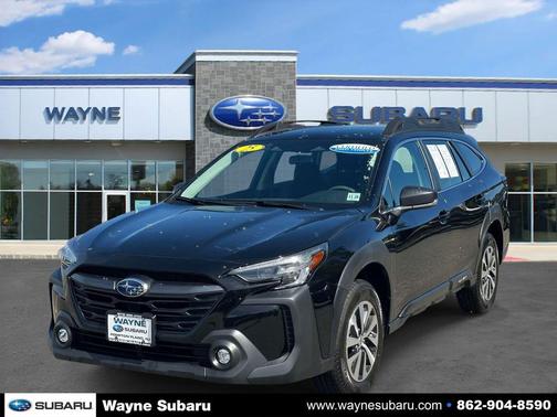 Crystal Black Silica 2025 Subaru Outback Base
