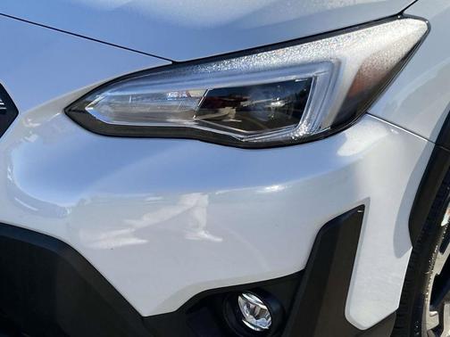 Crystal White Pearl 2023 Subaru Crosstrek Limited
