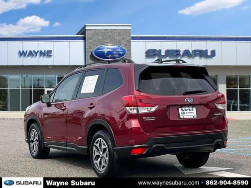 2024 Subaru Forester Premium