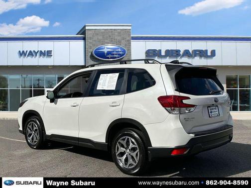2024 Subaru Forester Premium