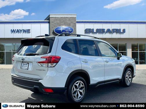 2024 Subaru Forester Premium