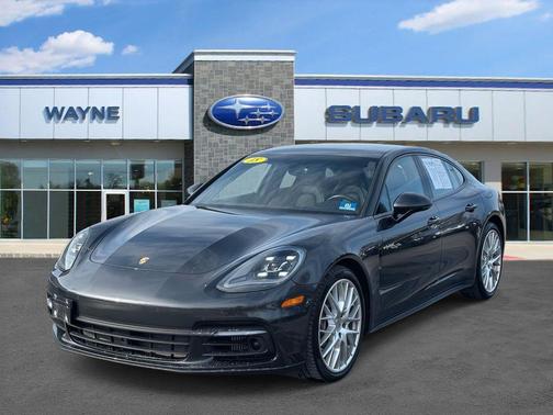 2018 Porsche Panamera 4