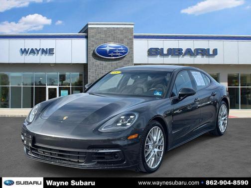 2018 Porsche Panamera 4