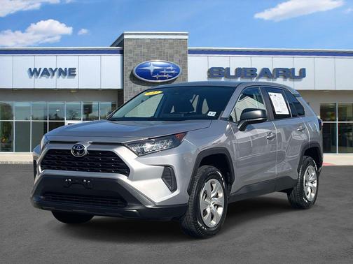 2022 Toyota RAV4 LE