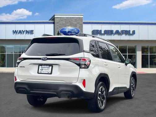 2025 Subaru Forester Premium