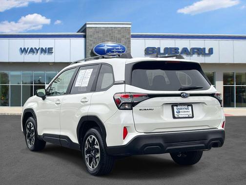 2025 Subaru Forester Premium