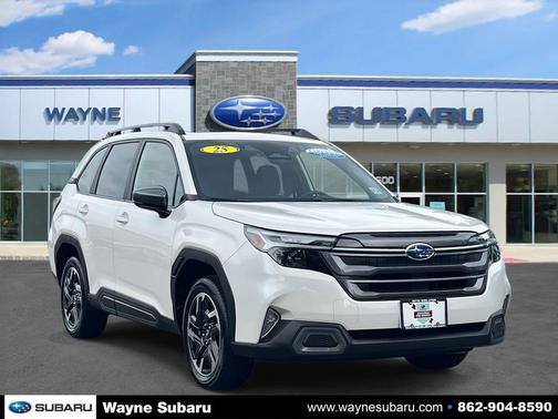 Crystal White Pearl 2025 Subaru Forester Limited
