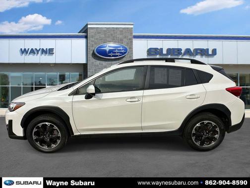 Crystal White Pearl 2023 Subaru Crosstrek
