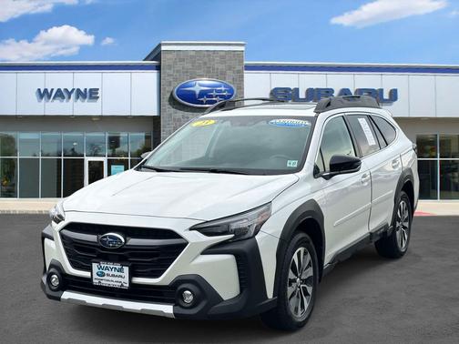 Crystal White Pearl 2023 Subaru Outback Limited