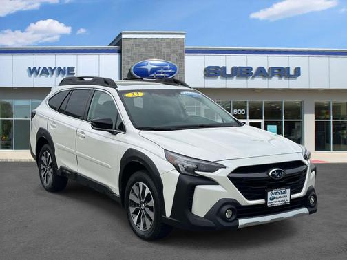 Crystal White Pearl 2023 Subaru Outback Limited