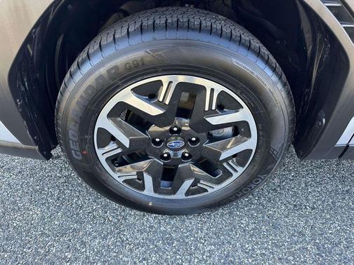 Ice Silver Metallic 2025 Subaru Forester Premium