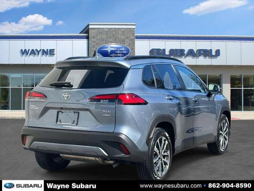 2023 Toyota Corolla Cross XLE