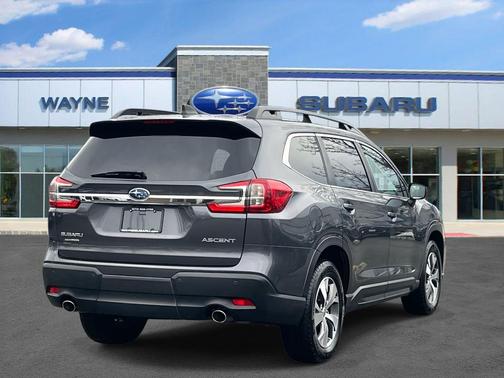 2023 Subaru Ascent Premium 8-Passenger