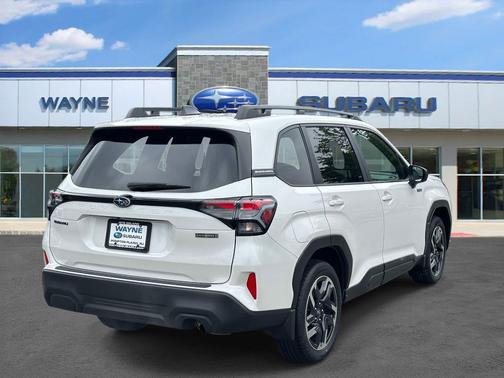 Crystal White Pearl 2025 Subaru Forester Premium Hybrid