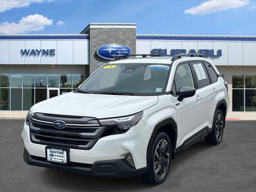 Crystal White Pearl 2025 Subaru Forester Premium Hybrid