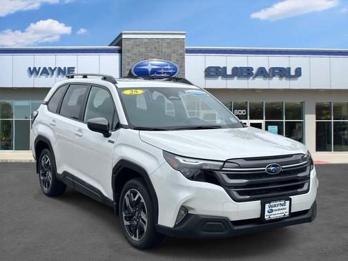 Crystal White Pearl 2025 Subaru Forester Premium Hybrid