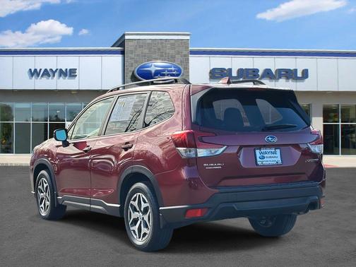 2023 Subaru Forester Premium