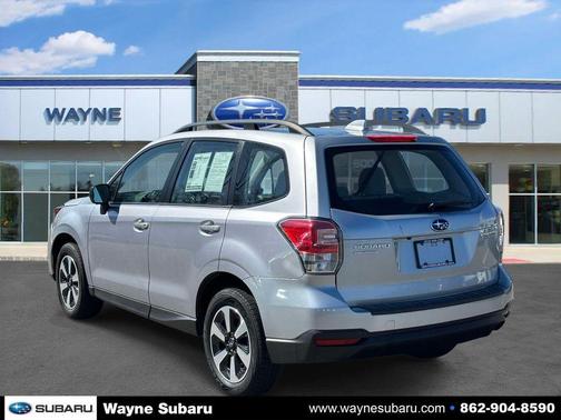 Ice Silver Metallic 2018 Subaru Forester 2.5i