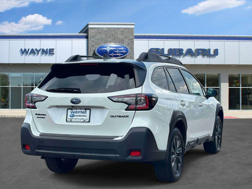 Crystal White Pearl 2023 Subaru Outback Onyx Edition