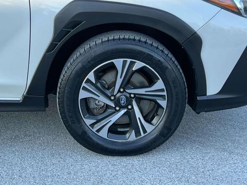Crystal White Pearl 2024 Subaru Crosstrek Premium