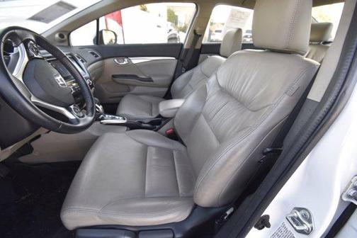 Photo 2 of 15 of 2015 Honda Civic Hybrid