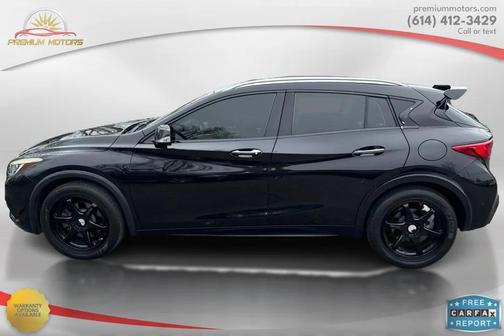 2017 INFINITI QX30 Premium