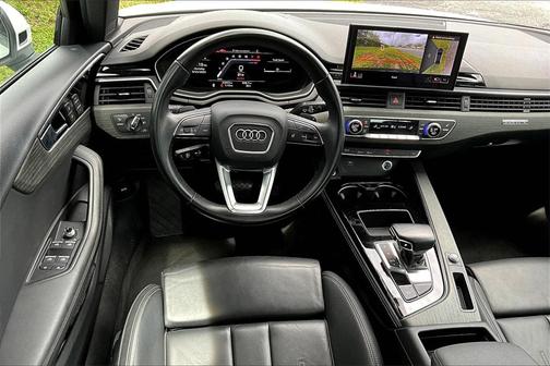 2024 Audi A4 45 S line Premium Plus