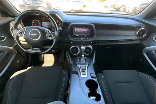 2022 Chevrolet Camaro RWD Coupe LT1