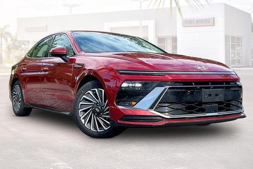 Ultimate red 2025 Hyundai SONATA Hybrid SE