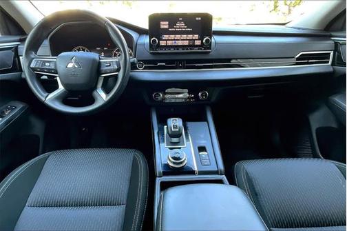2023 Mitsubishi Outlander ES 2.5 2WD