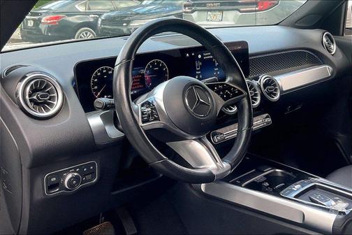 White 2025 Mercedes-Benz GLB 250 Base