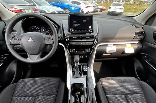 2025 Mitsubishi Eclipse Cross LE